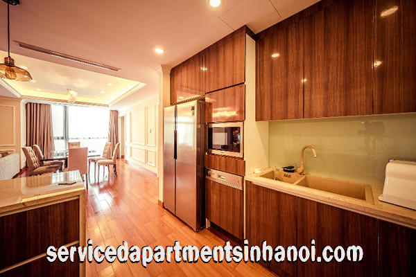 Chủ nhà gửi cho thuê căn hộ chung cư 3 phòng ngủ full nội thất tại Royal City 1