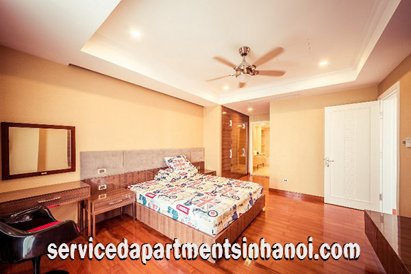 Chủ nhà gửi cho thuê căn hộ chung cư 3 phòng ngủ full nội thất tại Royal City 9
