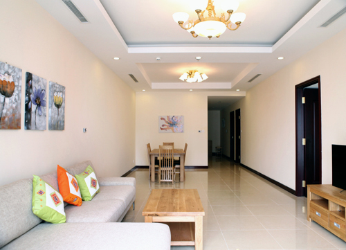 Căn hộ chính chủ 2 phòng ngủ, full nội thất sang trọng cho thuê tại tòa R2, Royal City 2