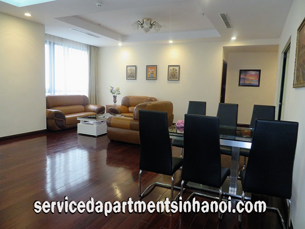 Cho thuê căn hộ chung cư vào ở ngay với 3 phòng ngủ đầy đủ nội thất tại Royal City 2