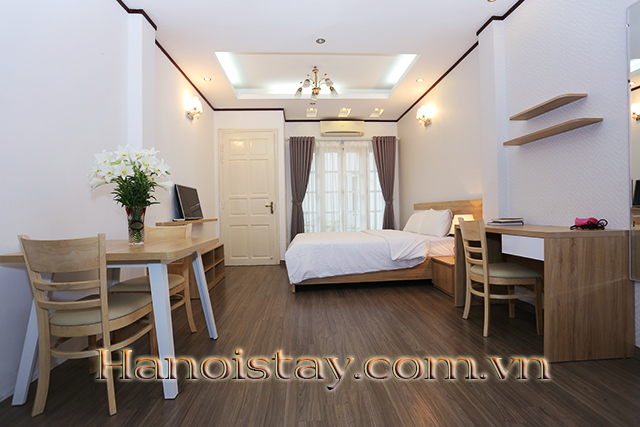 Cho thuê căn hộ dịch vụ 1 phòng ngủ full nội thất tại Hồ Tây 4