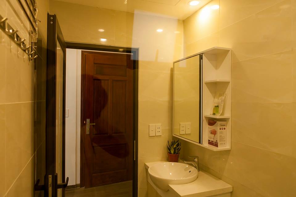 Cho thuê căn hộ full nội thất tại đường Nghi Tàm, Tây Hồ 6