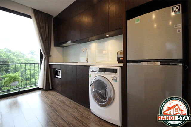 Cho thuê căn hộ đẹp, hiện đại 1 phòng ngủ Tây Hồ 3