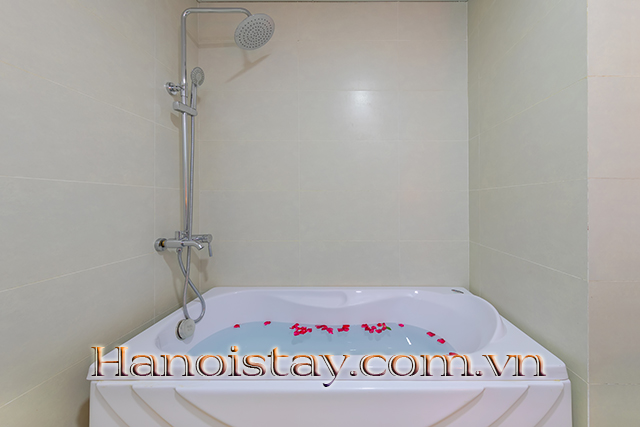 Cho thuê căn hộ dịch vụ 1 phòng ngủ full nội thất ở phố Trung Kính, quận Cầu Giấy 5