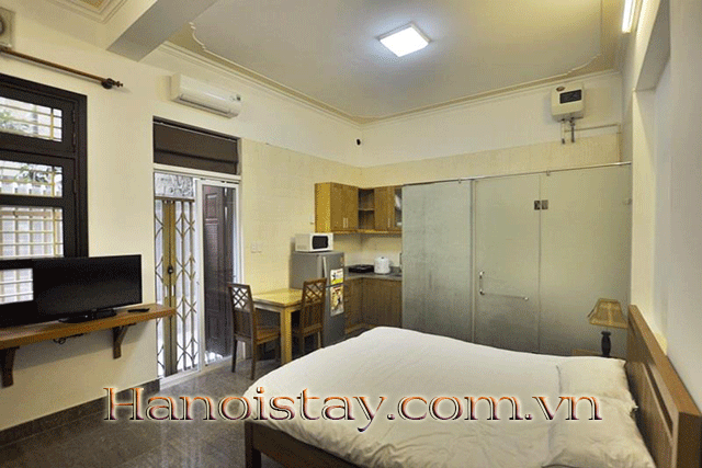 Cho thuê căn hộ Studio giá rẻ tại đường Hoàng Quốc Việt, quận Cầu Giấy 1