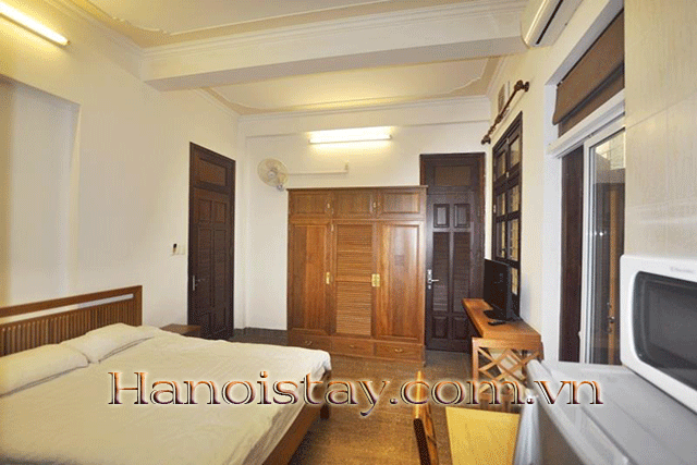 Cho thuê căn hộ Studio giá rẻ tại đường Hoàng Quốc Việt, quận Cầu Giấy 4