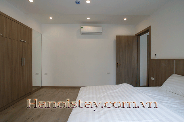 Cho thuê căn hộ dịch vụ 1 phòng ngủ gần đường Hoàng Quốc Việt, quận Cầu Giấy 1