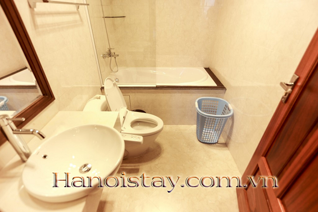 Căn hộ dịch vụ 2 phòng ngủ full nội thất cho thuê gần công viên Cầu Giấy 9