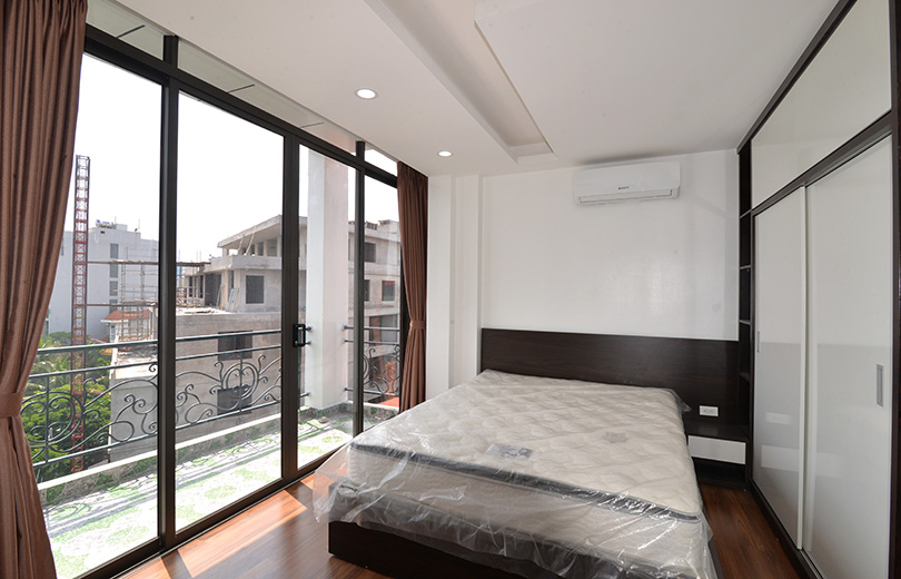 Căn hộ chính chủ có view Hồ tuyệt đẹp cho người nước ngoài thuê ngắn hạn hoặc dài hạn 10