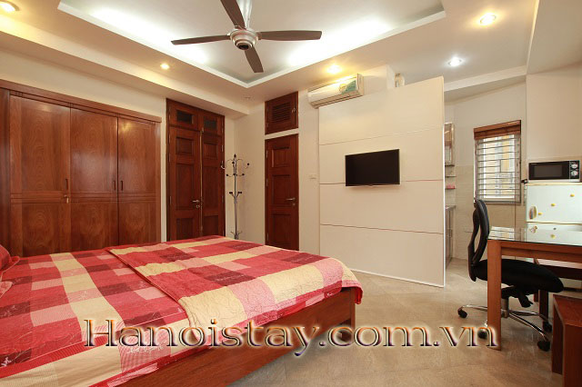 Cho thuê căn hộ studio siêu thoáng gần Nhà Hát Lớn, Hoàn Kiếm 3
