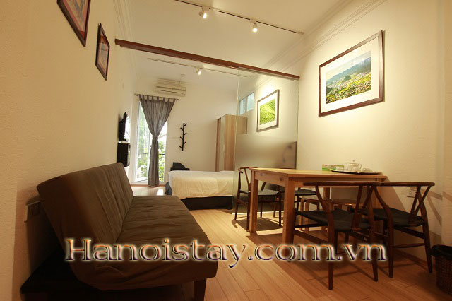 Cho thuê căn hộ dịch vụ cao cấp, mới 100%, view đẹp, có ban công gần hồ Hoàn Kiếm 6