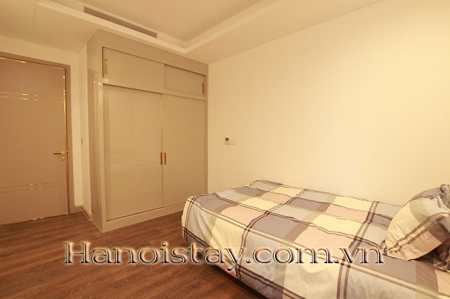 Cho thuê căn hộ 2 phòng ngủ sang trọng tại Sungrandcity 2