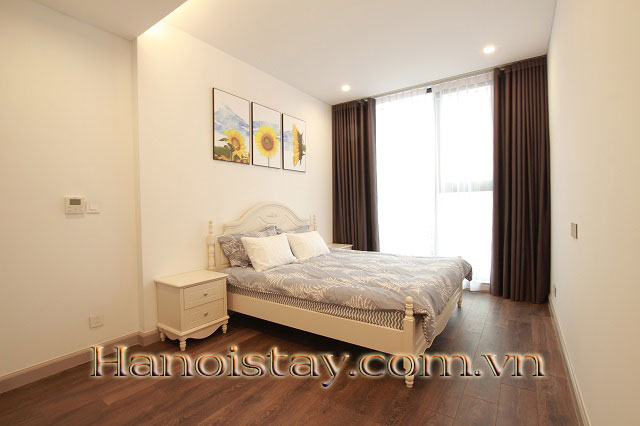 Cho thuê căn hộ 2 phòng ngủ sang trọng tại Sungrandcity 3