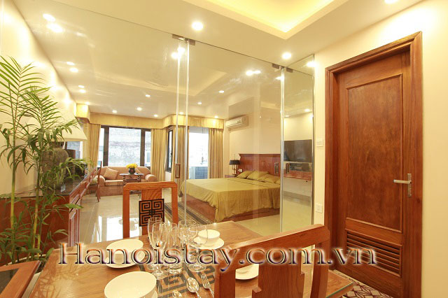 Cho thuê căn hộ mini 1 phòng ngủ, phòng hiện đại, cách hồ Tây 1km 7