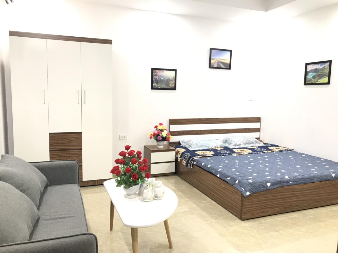 Căn hộ cho thuê ngắn hạn ở phố Lê văn Lương với 1 phòng ngủ full nội thất 2