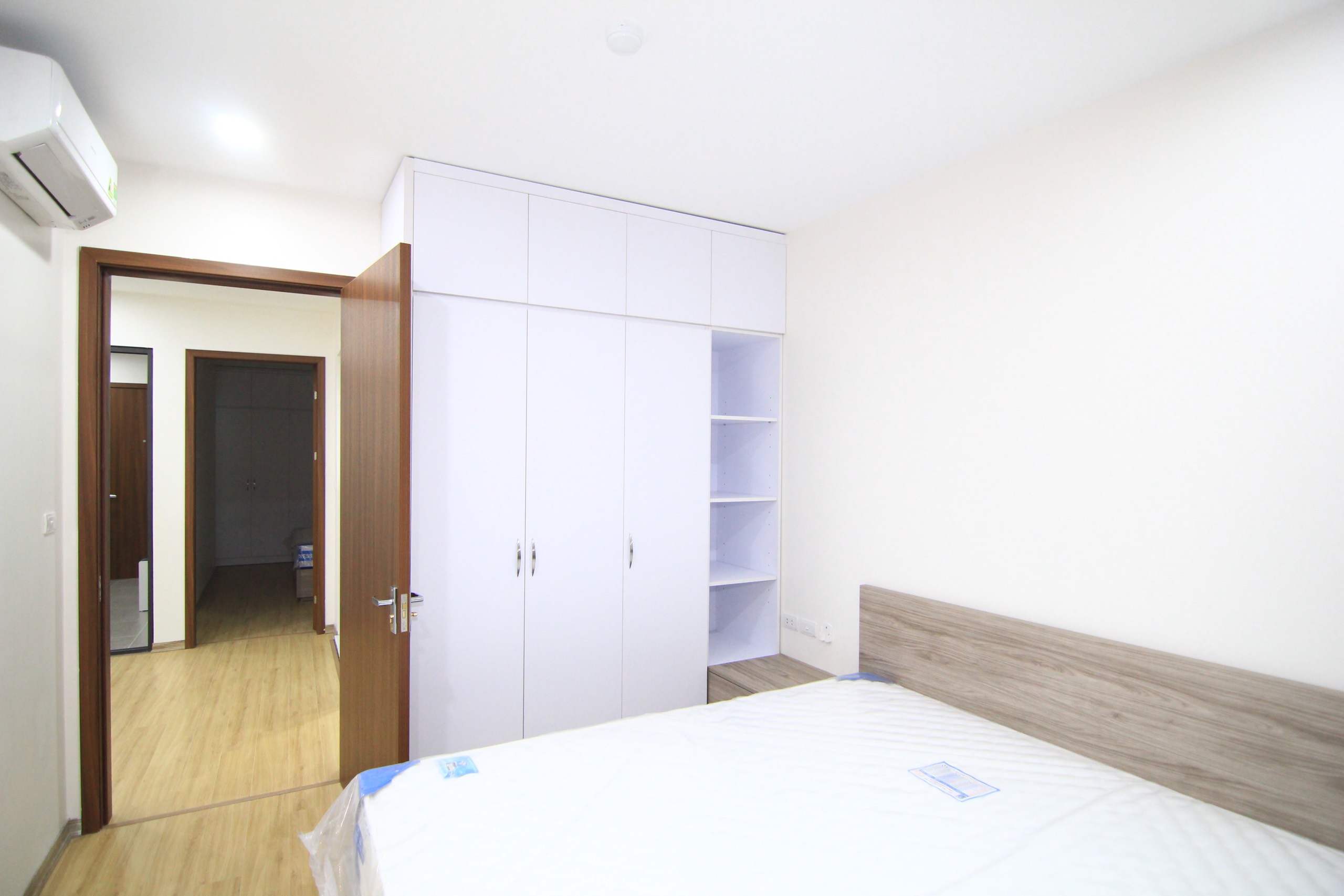 Cho thuê căn hộ chính chủ với 2 phòng ngủ full đồ tại Trung Hòa, Cầu Giấy 4
