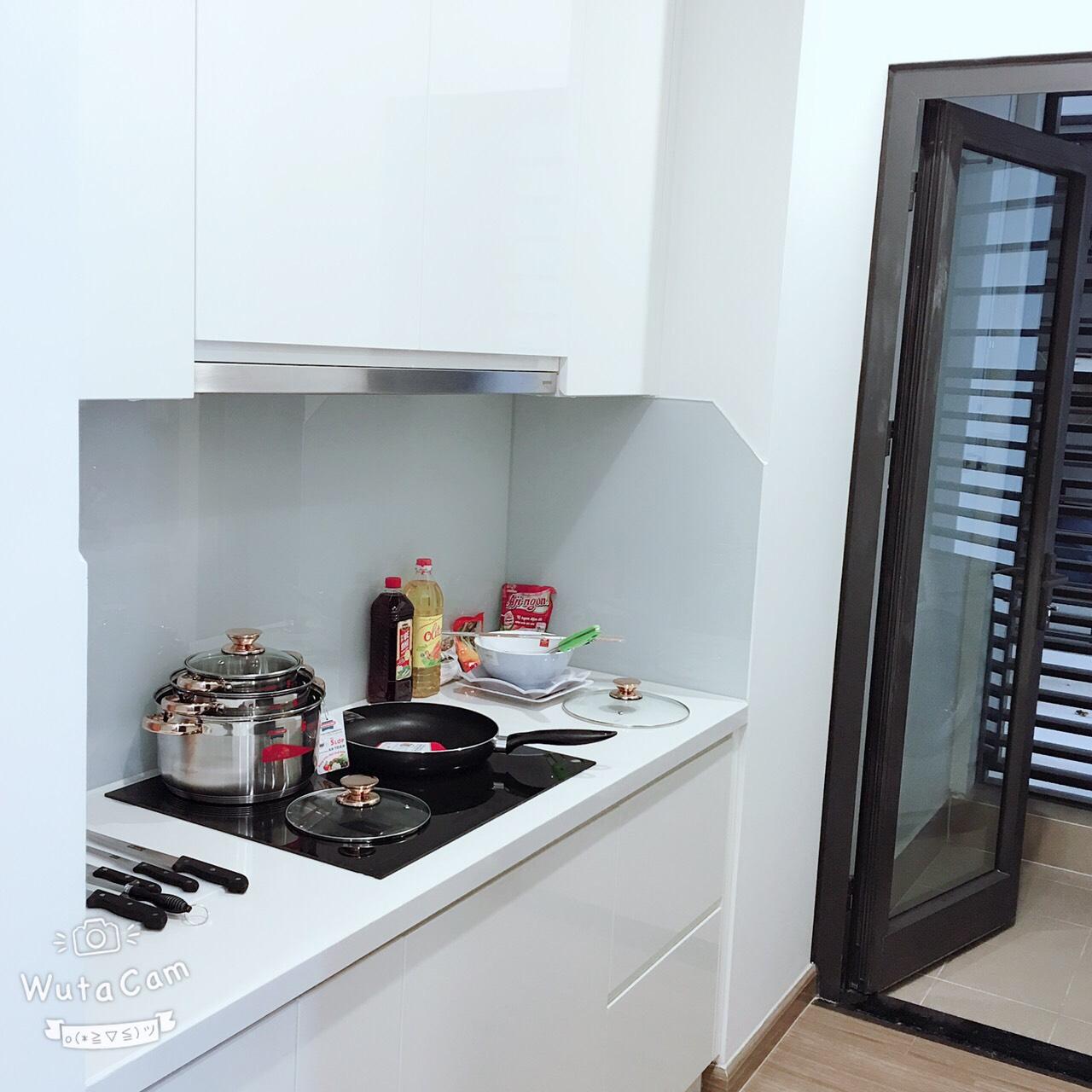 Cho thuê căn hộ tầng 23 với 2 phòng ngủ giá rất rẻ tại tại Vinhomes Skylake 9