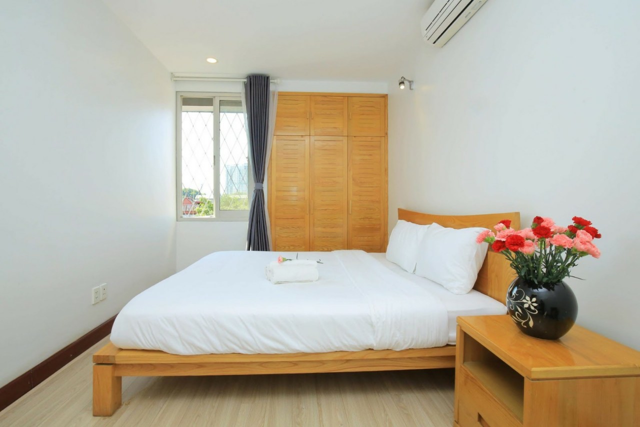 Căn hộ dịch vụ 2 phòng ngủ mới cho người nước ngoài thuê gần Hồ Ngọc Khánh, quận Ba Đình 2