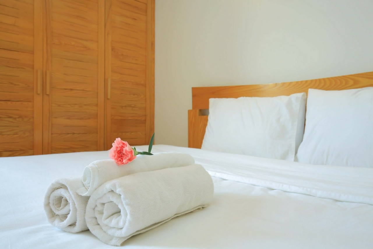 Căn hộ dịch vụ 2 phòng ngủ mới cho người nước ngoài thuê gần Hồ Ngọc Khánh, quận Ba Đình 10