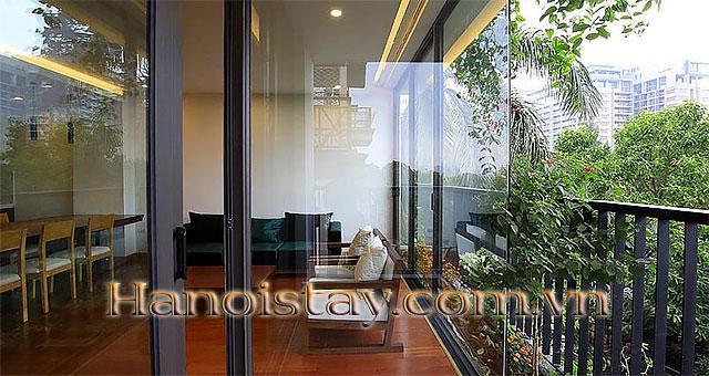 Căn hộ dịch vụ 2 ngủ với ban công tuyệt đẹp và thoáng cho thuê tại Đặng Thai Mai, Tây Hồ 9