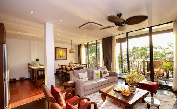 Căn hộ 3 phòng ngủ cao cấp có view Hồ cho thuê tại phố Yên Phụ, quận Tây Hồ