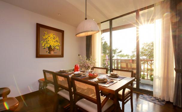 Căn hộ 3 phòng ngủ cao cấp có view Hồ cho thuê tại phố Yên Phụ, quận Tây Hồ 2