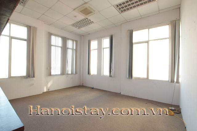 Cho thuê riêng từng phòng hoặc cả sàn 100m tại Huỳnh Thúc Kháng, quận Đống Đa 2
