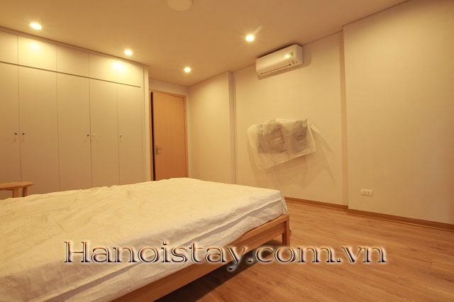 Cho thuê căn hộ hiện đại có ban công siêu thoáng ngay trung tâm 2