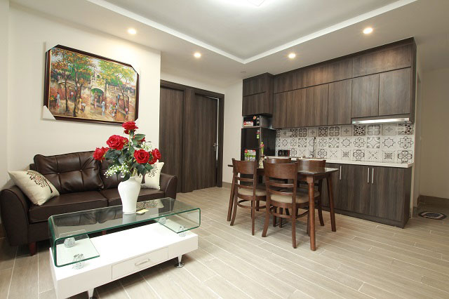 Cho thuê căn hộ dịch vụ 2 phòng ngủ hiện đại mới xây quận Tây Hồ, Hà Nội