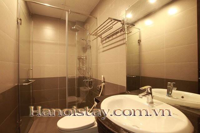 Cho thuê căn hộ dịch vụ 2 phòng ngủ hiện đại mới xây quận Tây Hồ, Hà Nội 1