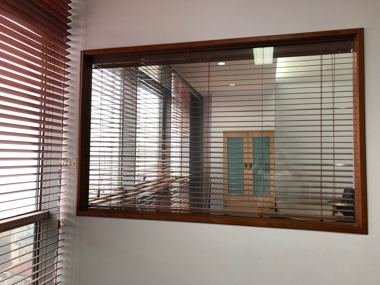 Cho thuê văn phòng full nội thất và dịch vụ tại Tòa Erowindow - 27 Trần Duy Hưng, Trung Hòa, Cầu Giấy 9