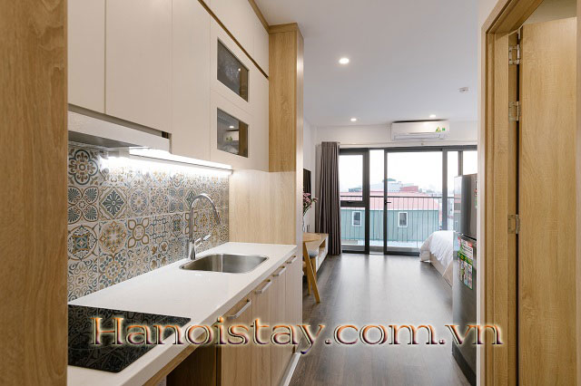 Căn hộ Studio mới, có ban công rất rộng cho thuê tại Xuân Diệu, Tây Hồ 2