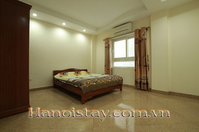 Căn hộ 2 phòng ngủ cho người nước ngoài thuê giá siêu rẻ tại quận Tây Hồ 5