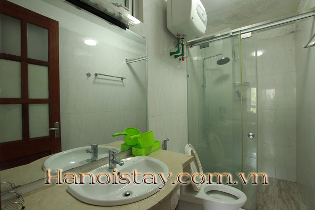 Căn hộ 2 phòng ngủ cho người nước ngoài thuê giá siêu rẻ tại quận Tây Hồ 7