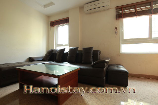 Căn hộ 2 phòng ngủ cho người nước ngoài thuê giá siêu rẻ tại quận Tây Hồ 9