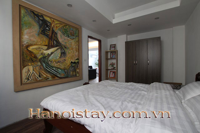 Căn hộ dịch vụ gần Đại sứ quán Mỹ cho thuê với 2 phòng ngủ full nội thất sang trọng 2