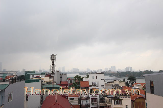 Căn hộ dịch vụ trên tầng thượng cho người nước ngoài thuê tại quận Tây Hồ 8