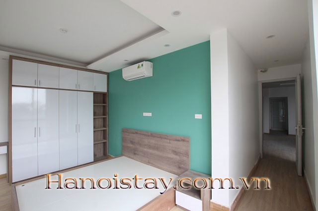 Chính chủ cho thuê căn hộ 2 phòng ngủ đẹp, đầy đủ nội thất tại Xuân Diệu, Tây Hồ 4