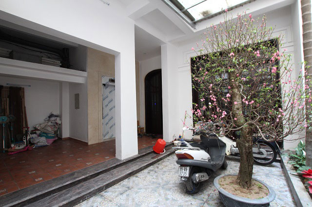 Chính chủ cho thuê căn hộ 2 phòng ngủ đẹp, đầy đủ nội thất tại Xuân Diệu, Tây Hồ 4