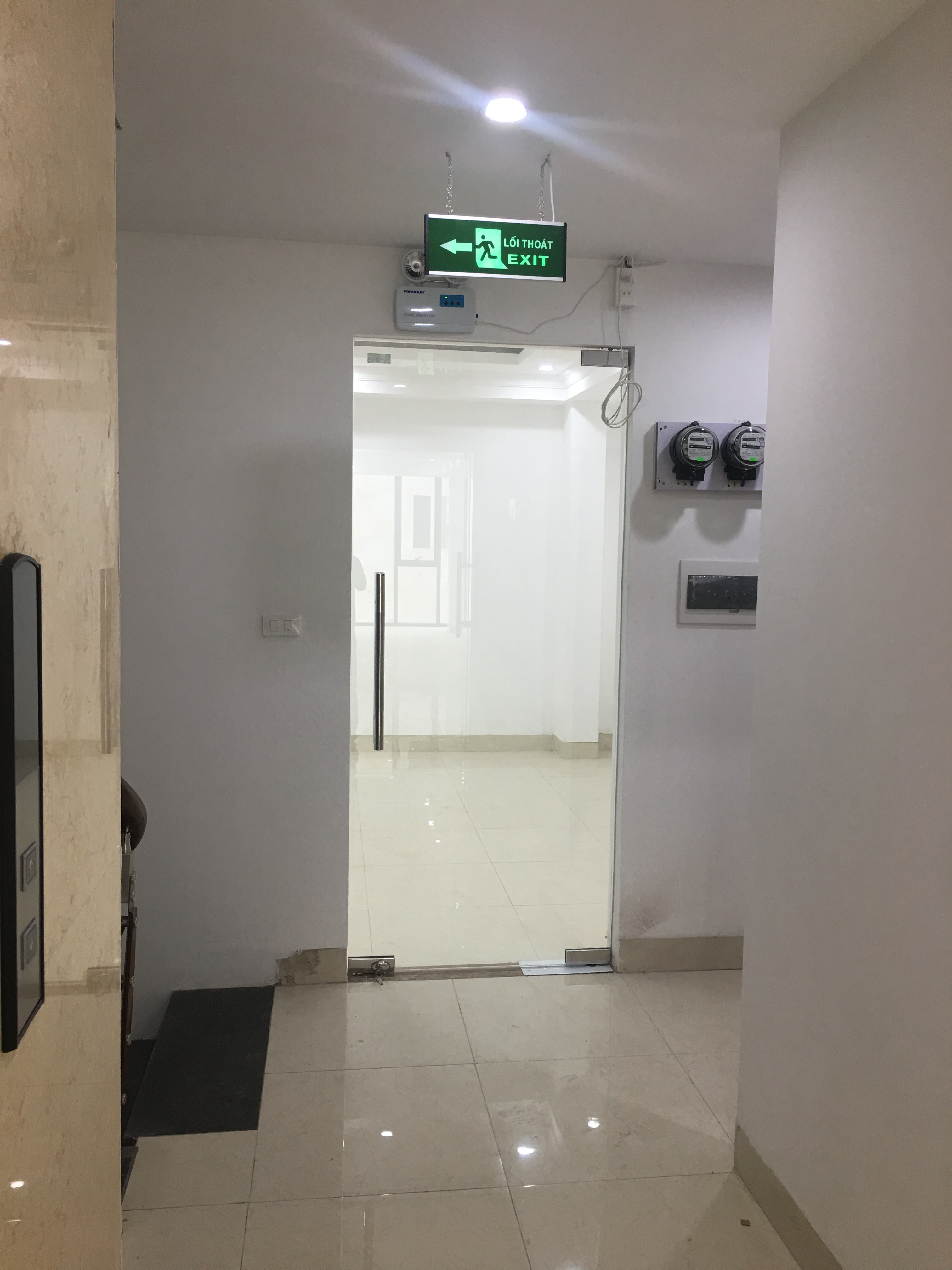 Văn phòng cho thuê làm trung tâm anh ngữ, Spa, show room tại phố Nguyễn Khang, quận Cầu Giấy 2