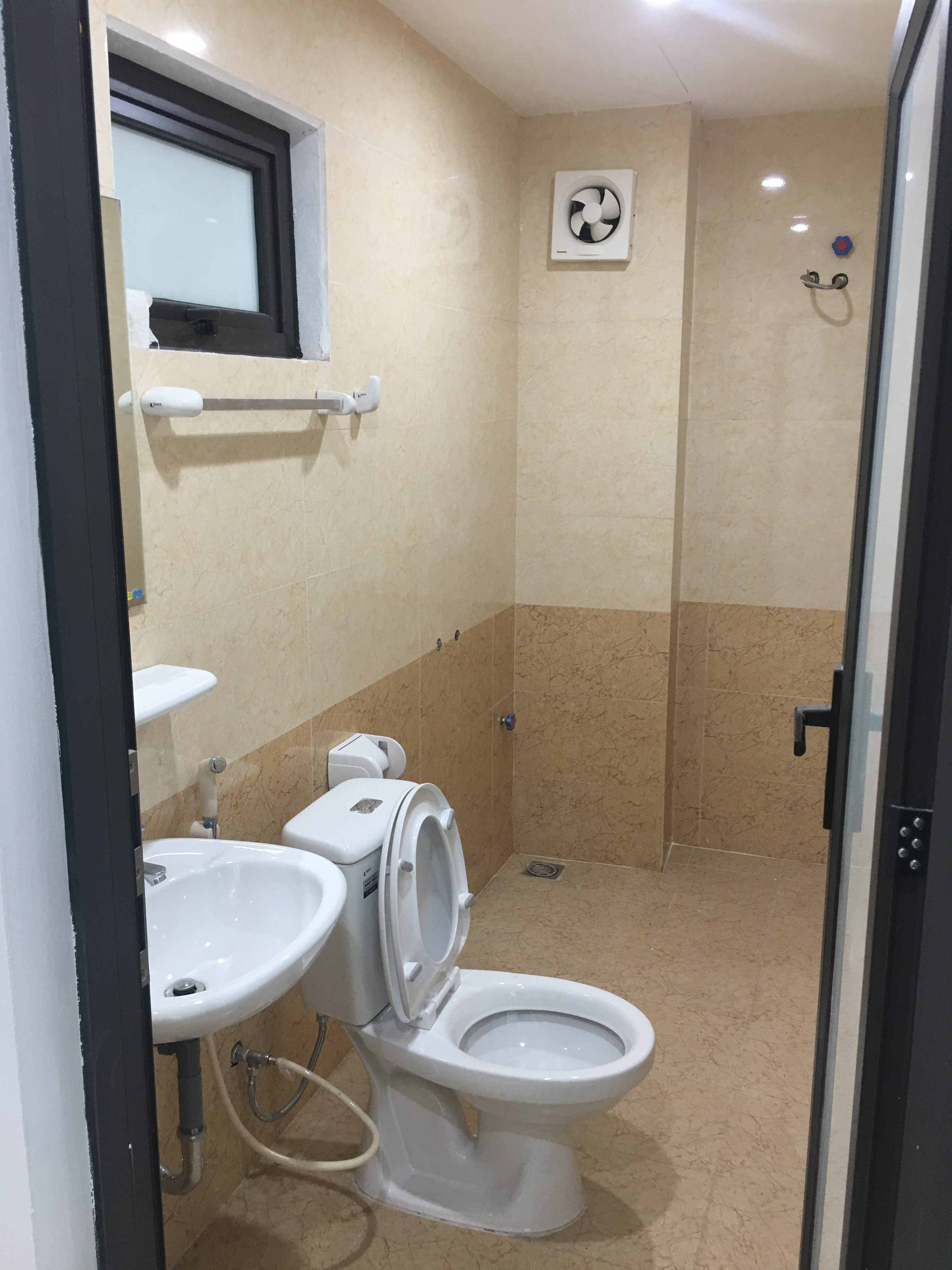 Văn phòng cho thuê làm trung tâm anh ngữ, Spa, show room tại phố Nguyễn Khang, quận Cầu Giấy 6