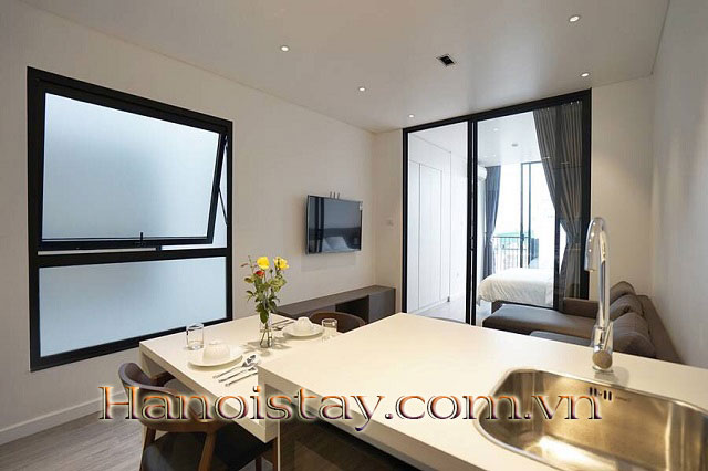 Căn hộ dịch vụ cho thuê ngắn hạn và dài hạn cách Hồ Tây 50m, full nội thất 6