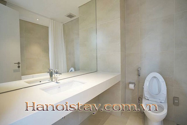Căn hộ dịch vụ cho thuê ngắn hạn và dài hạn cách Hồ Tây 50m, full nội thất 3
