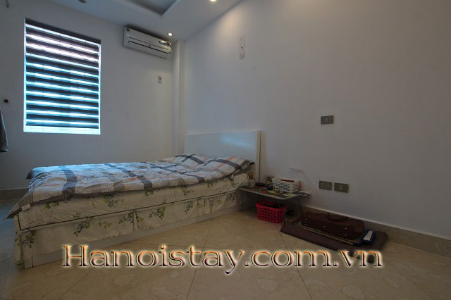 Căn hộ dịch vụ 2 phòng ngủ siêu rẻ cho thuê ngay cạnh Hồ Tây 5