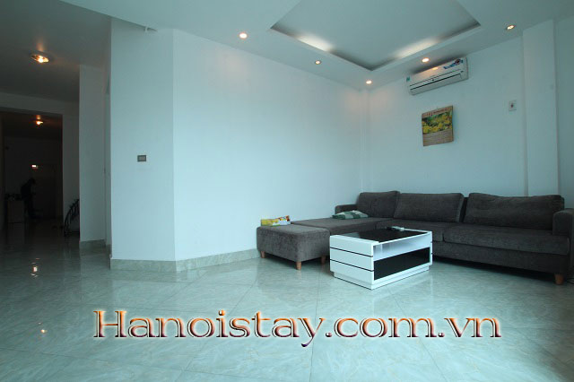 Căn hộ dịch vụ 2 phòng ngủ siêu rẻ cho thuê ngay cạnh Hồ Tây 8