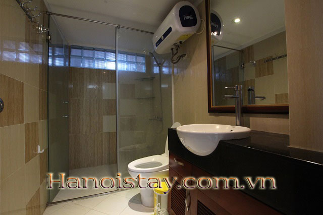 Hot! Căn hộ 2 phòng ngủ cho thuê giá rẻ nhất quận Tây Hồ, đầy đủ nội thất 3