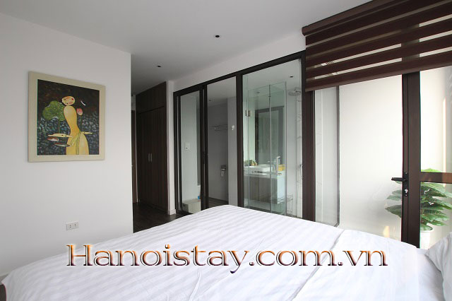 Căn hộ hoàn toàn mới 100% cho thuê ngắn hạn và dài hạn tại phố Đội Cấn, Ba Đình 4