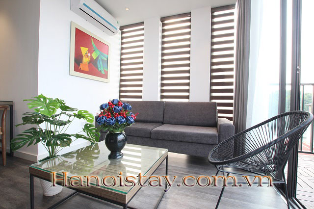Căn hộ hoàn toàn mới 100% cho thuê ngắn hạn và dài hạn tại phố Đội Cấn, Ba Đình 1