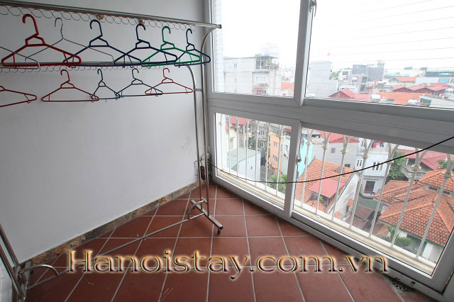 Căn hộ 2 phòng ngủ cho thuê siêu rẻ, full nội thất tại Lạc Long Quân, Tây Hồ 7