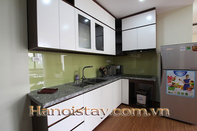 Căn hộ chính chủ với 2 phòng ngủ và nội thất đẹp cho thuê tại Tô Ngọc Vân, Tây Hồ 10